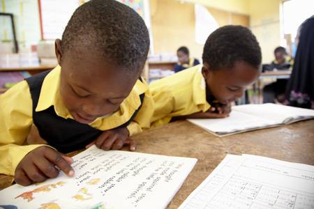 6 Tips for parents and teachers to help a child learn to read this International Literacy Day